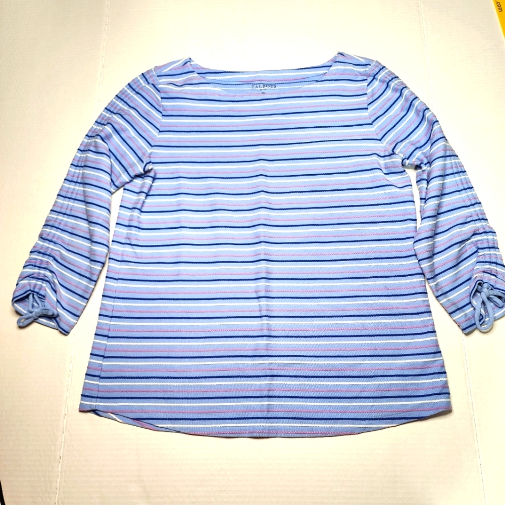 Size medium petite Talbots womens top with scrunch arm sleeve.